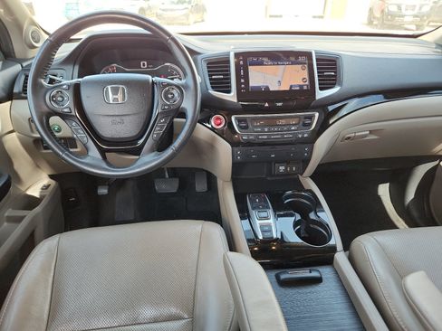 Used 2017 Honda Pilot Elite image 9