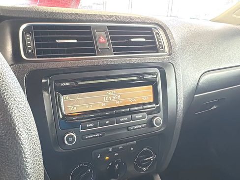 Used 2014 Volkswagen Jetta TDI Value Edition FWD image 14