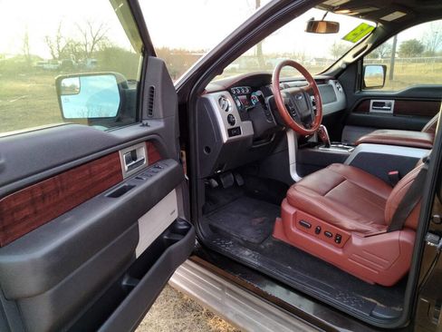 Used 2013 Ford F150 King Ranch w/ King Ranch Luxury Pkg image 9