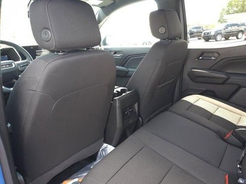 New 2025 GMC Canyon Elevation image 8