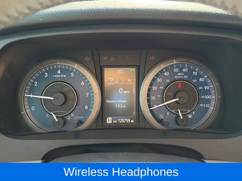Used 2018 Toyota Sienna XLE Premium w/ Carpet Mat Package FWD image 22