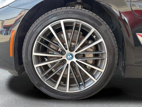 Used 2023 BMW 530e xDrive AWD/4WD image 26