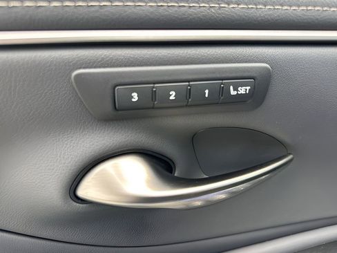 Used 2024 Lexus ES 350 F Sport w/ Accessory Package (Z2) image 11