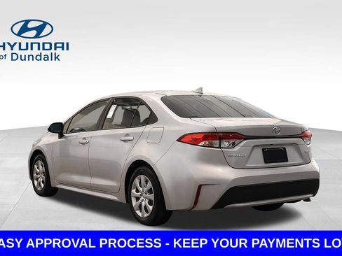 Used 2020 Toyota Corolla LE FWD image 5