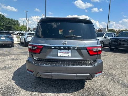 Used 2022 Nissan Armada SV w/ SV Appearance Package RWD image 4