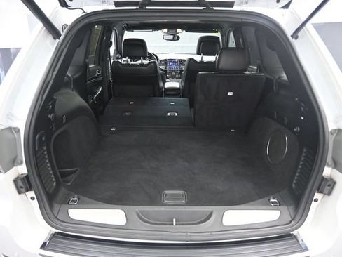 Used 2019 Jeep Grand Cherokee Limited w/ Luxury Group II AWD/4WD image 24