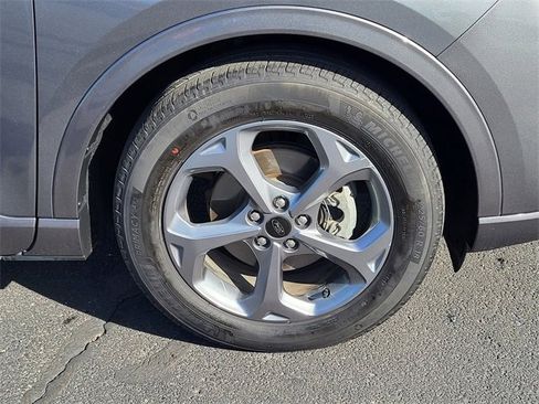 Used 2023 Ford Escape ST-Line image 6