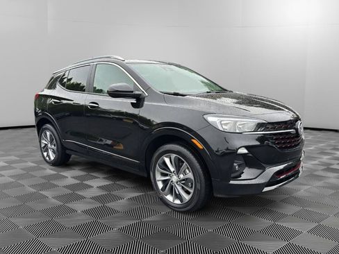 Used 2023 Buick Encore GX Select w/ Sport Touring Package AWD/4WD image 2