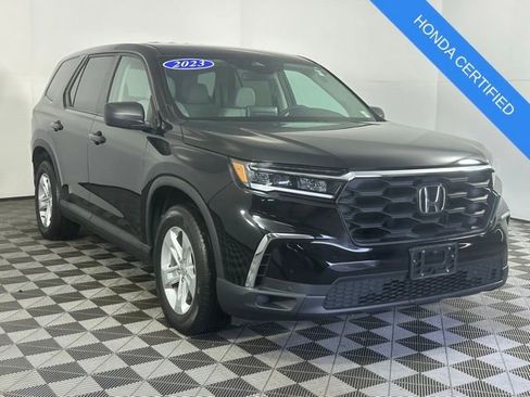 Certified 2023 Honda Pilot LX image 1