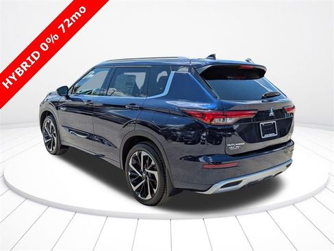 New 2025 Mitsubishi Outlander SEL image 6