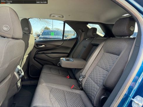 Certified 2019 Chevrolet Equinox LT w/ Driver Convenience Package image 14