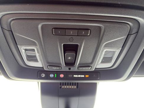 Used 2025 Chevrolet Silverado 3500 High Country w/ Technology Package image 31