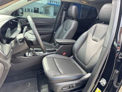 Used 2025 Buick Encore GX Sport Touring w/ Experience Buick Package FWD image 21