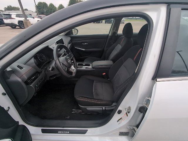 Used 2024 Nissan Sentra SR FWD image 12