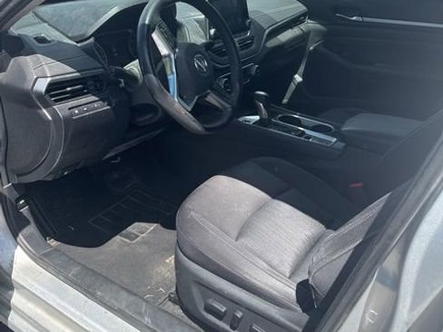 Used 2020 Nissan Altima 2.5 SV FWD image 4