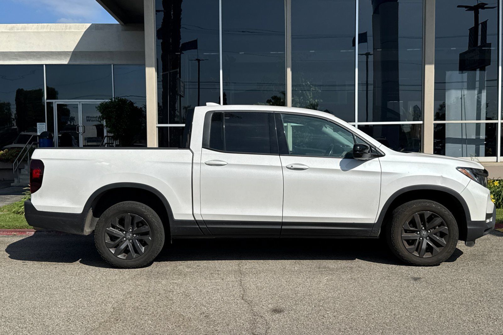 Used 2024 Honda Ridgeline Sport image 4