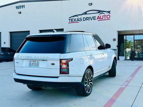 Used 2017 Land Rover Range Rover HSE image 7