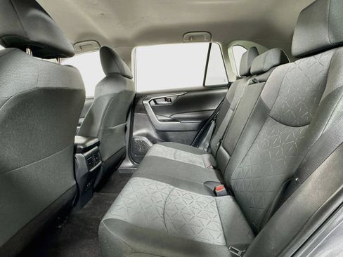 Used 2025 Toyota RAV4 XLE FWD image 11