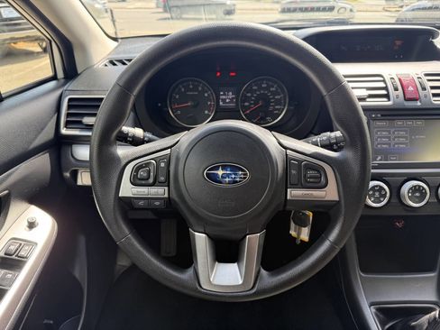 Used 2017 Subaru Crosstrek 2.0i AWD/4WD image 18