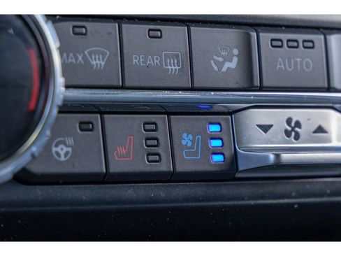 Used 2022 Ford F150 Lariat w/ Equipment Group 502A High image 28