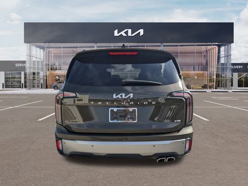 Used 2023 Kia Telluride EX X-Line image 5