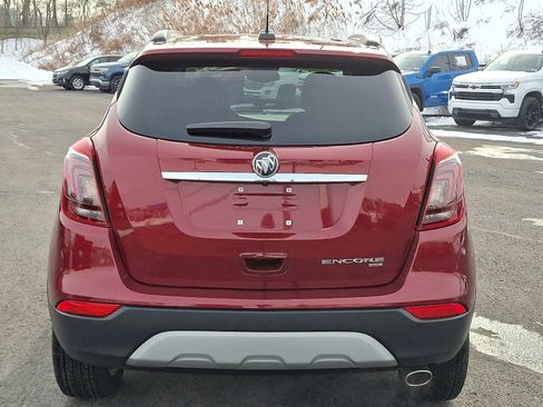 Used 2022 Buick Encore Preferred image 5