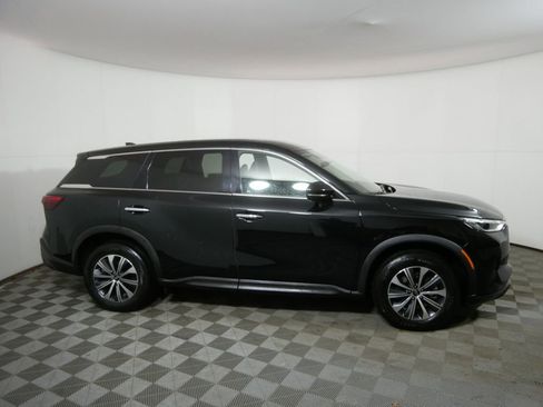 Used 2024 INFINITI QX60 Pure image 2