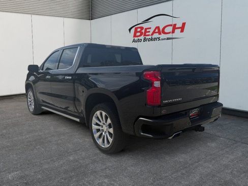 Used 2021 Chevrolet Silverado 1500 High Country w/ Technology Package AWD/4WD image 11