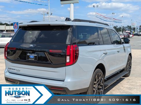 New 2026 Ford Expedition Platinum w/ Stealth Performance Package AWD/4WD image 7