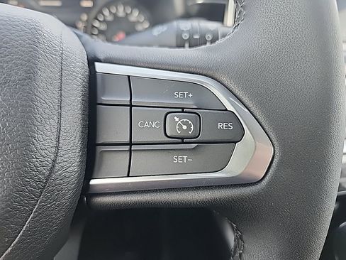 New 2026 Jeep Compass Latitude AWD/4WD image 25