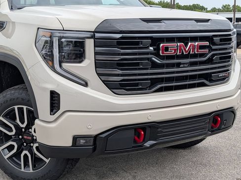 New 2026 GMC Sierra 1500 AT4 w/ AT4 Premium Package AWD/4WD image 9