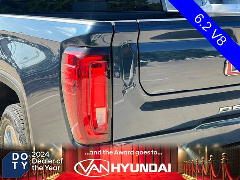 Used 2022 GMC Sierra 1500 Denali AWD/4WD image 13