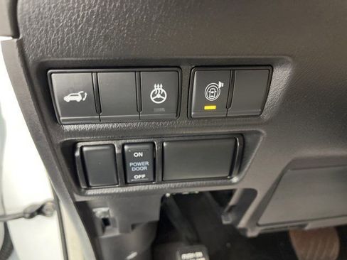 Used 2023 Nissan Armada SL image 26