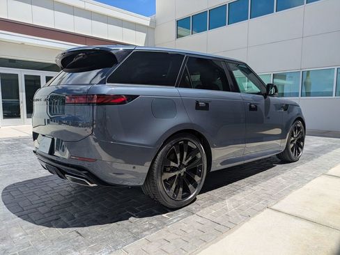 New 2026 Land Rover Range Rover Sport Dynamic SE AWD/4WD image 5