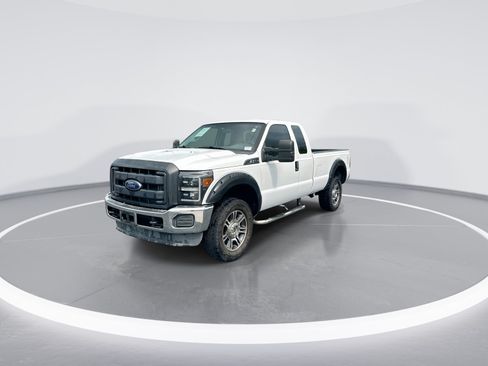 Used 2014 Ford F250 XL w/ Power Equipment Group AWD/4WD image 5