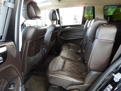 Used 2017 Mercedes-Benz GLS 550 4MATIC image 42