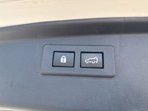Used 2022 Subaru Outback Limited w/ Popular Package #2 AWD/4WD image 38