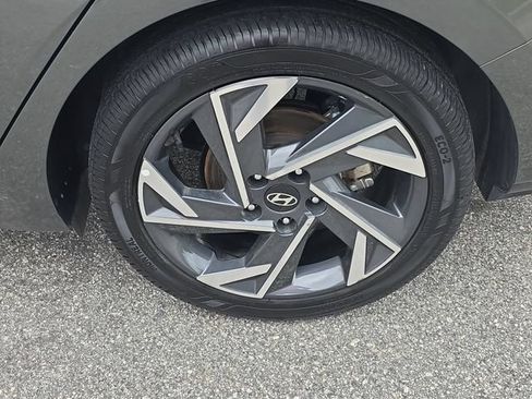 Used 2024 Hyundai Elantra Limited FWD image 34