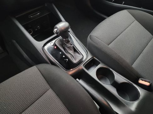 Used 2017 Kia Forte LX image 26