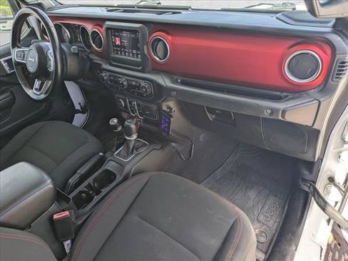 Used 2021 Jeep Gladiator Rubicon AWD/4WD image 21