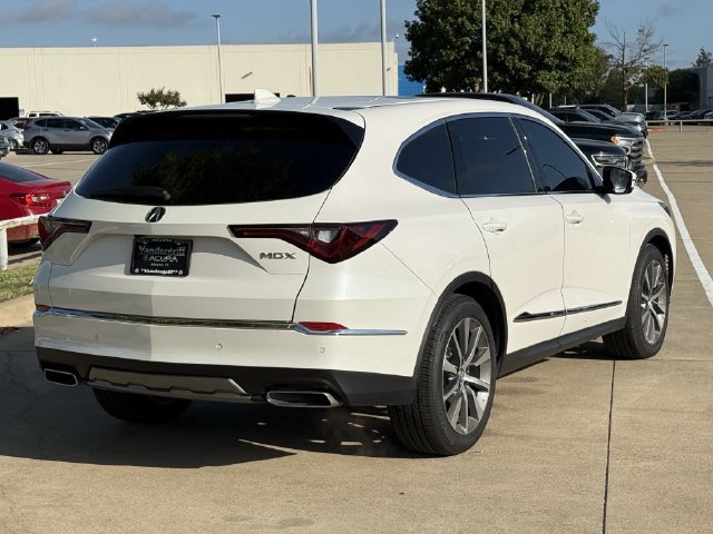Used 2025 Acura MDX w/ Technology Package FWD image 4