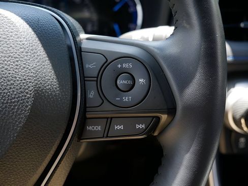 Used 2019 Toyota RAV4 XSE w/ XSE Weather Package AWD/4WD image 19