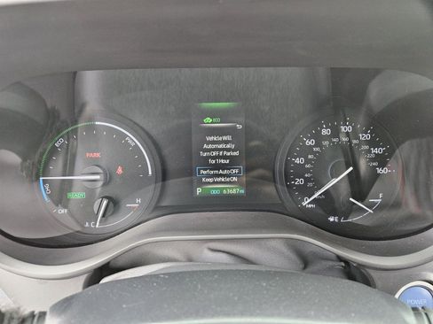 Used 2022 Toyota Sienna XSE image 28