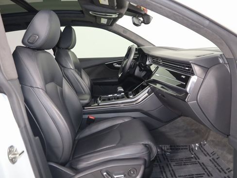 Used 2019 Audi Q8 Prestige image 14