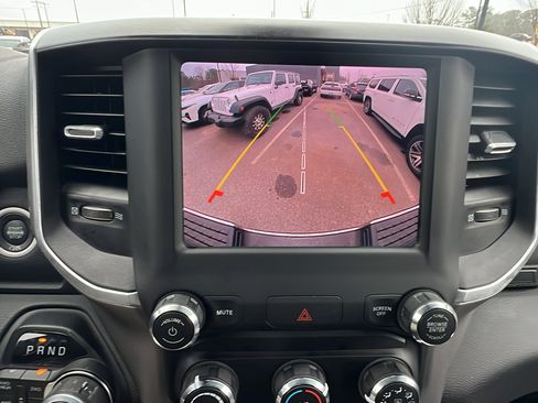 Used 2024 RAM 2500 Big Horn w/ Bed Utility Group image 33