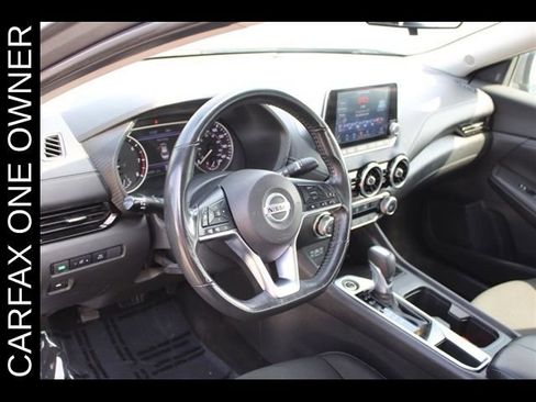 Used 2022 Nissan Sentra SV FWD image 17