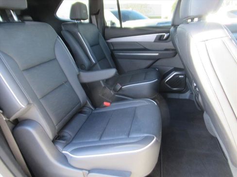 Used 2025 Buick Enclave Sport Touring image 29