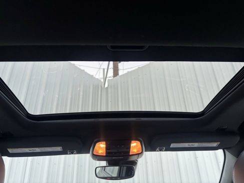 Used 2024 Dodge Durango GT image 28