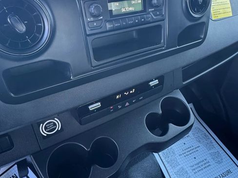 Used 2019 Mercedes-Benz Sprinter 170 image 6