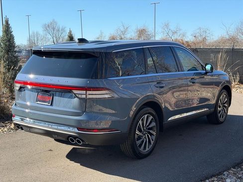New 2026 Lincoln Aviator AWD image 5